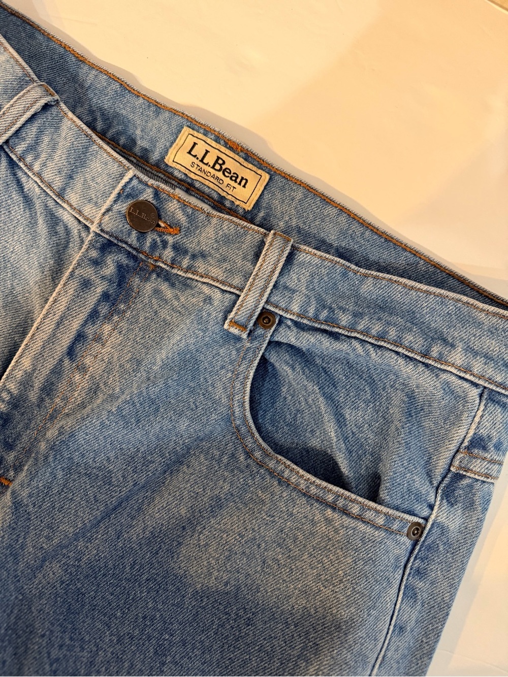 L.L. Bean Men's Double L Jeans Standard Fit Straight Leg Size 33x28 Medium Wash - Picture 3 of 10